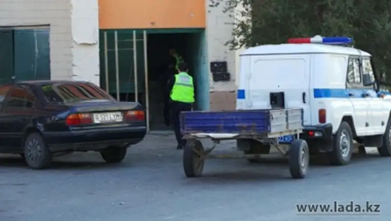 В Актау приобретут специальный автотранспорт для перевозки трупов, фото - Новости Zakon.kz от 14.11.2013 20:07