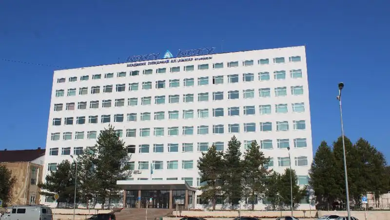 Закрывается еще один казахстанский вуз