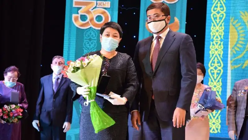 В Таразе наградили жителей областного центра