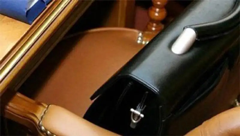 В ЗКО по отрицательным причинам из партии «Нур Отан» исключили 13 человек