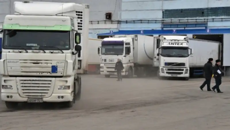 В России оказались заблокированы почти 200 украинских фур
