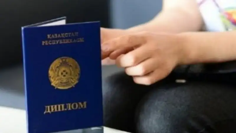 Сомнения вызвали дипломы некоторых учителей в школах Туркестанской области