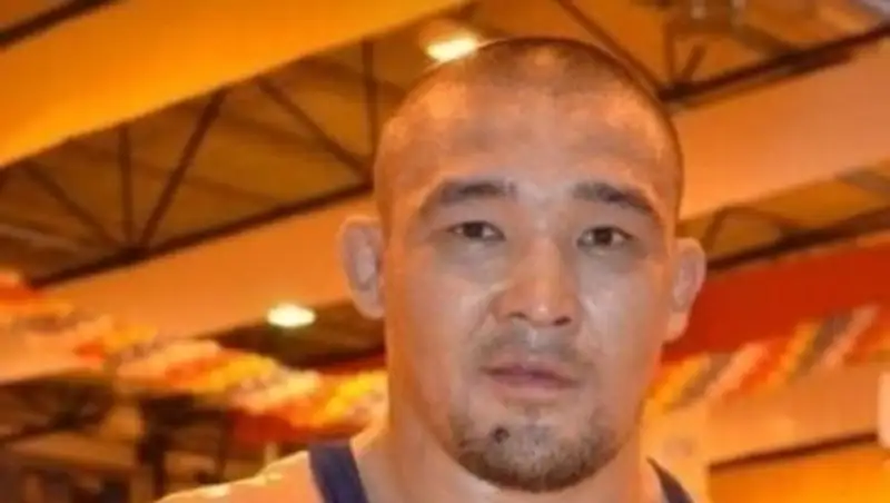 Казахстанский борец получит медаль Олимпиады из-за допинга противника