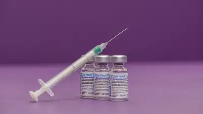 Спутник V эффективнее Pfizer, фото - Новости Zakon.kz от 20.01.2022 22:24