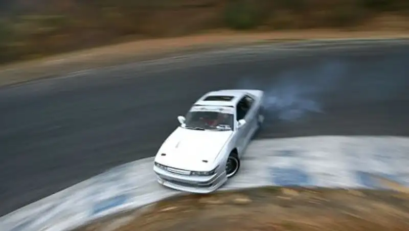 В Павлодаре на двое суток арестованы любители дрифтовать