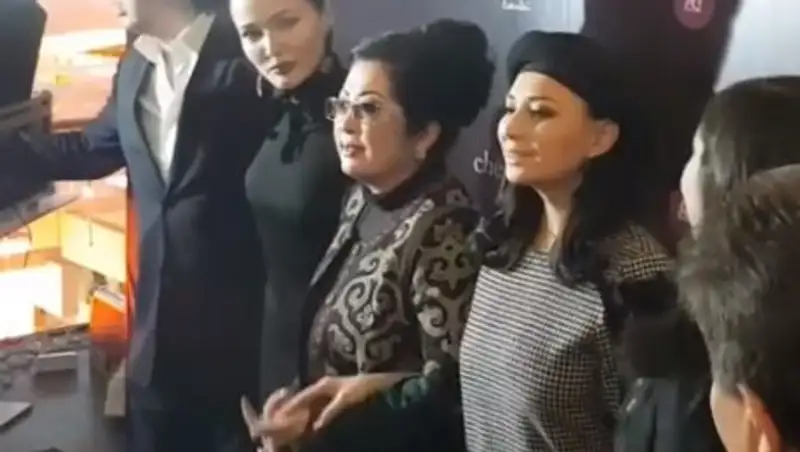 Странный поступок Макпал Жунусовой попал на видео