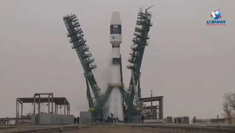 С Байконура запущена ракета "Союз-2.1а" с 38 спутниками