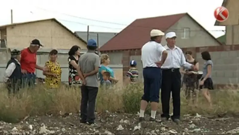 Посёлок Жанадаур в Алматинской области утопает в мусоре