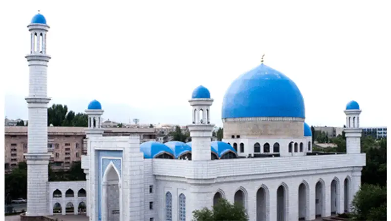 Священнослужители обеспокоены новой тенденцией пышных похорон, фото - Новости Zakon.kz от 16.11.2013 16:20