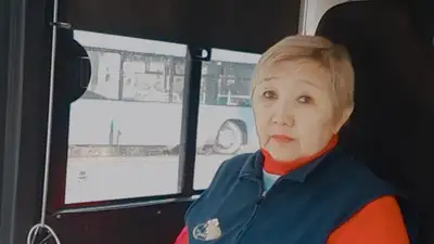 Как живет и работает единственная в Карагандинской области женщина-водитель автобуса 
