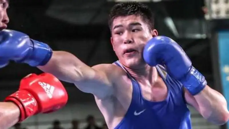 Чемпион Казахстана нокаутировал турецкого боксера в Стамбуле