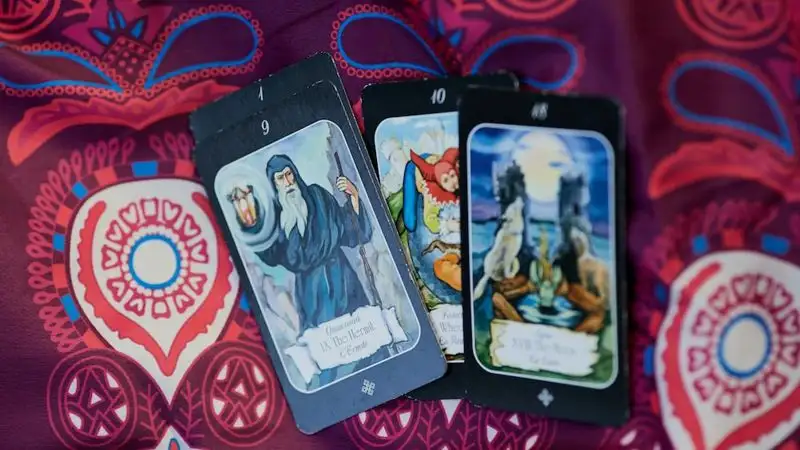 Гороскоп на май от звезды "Битвы экстрасенсов"