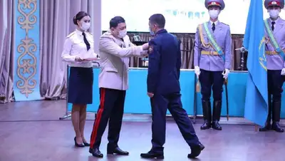 награждение, МВД, фото - Новости Zakon.kz от 14.12.2021 20:46