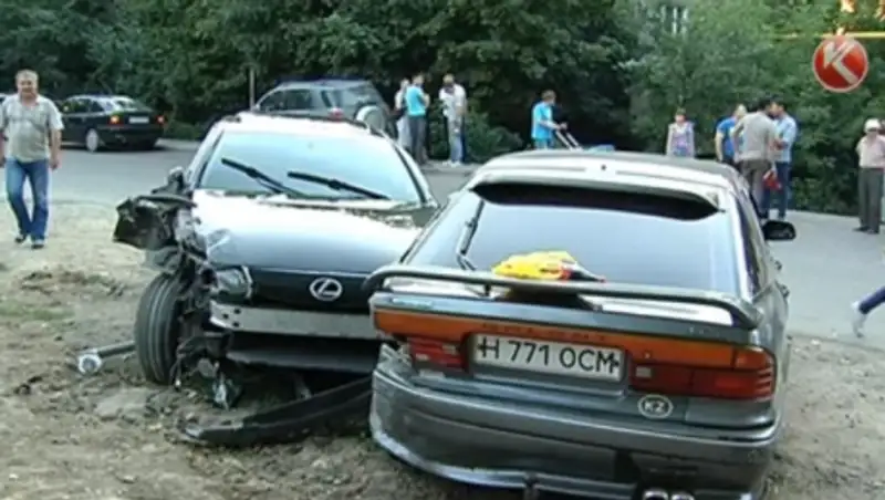 У водителя, едва не въехавшего в детский сад Алматы, нашли белый порошок
