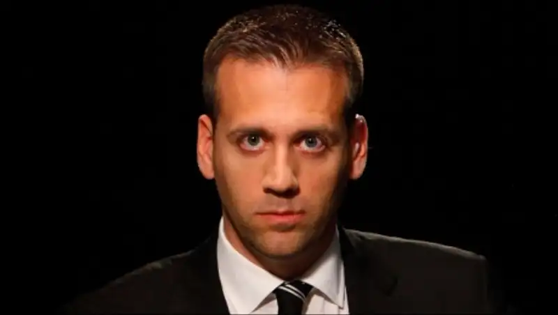 Аналитик НВО: Головкин будет фаворитом против всех, кроме Уорда