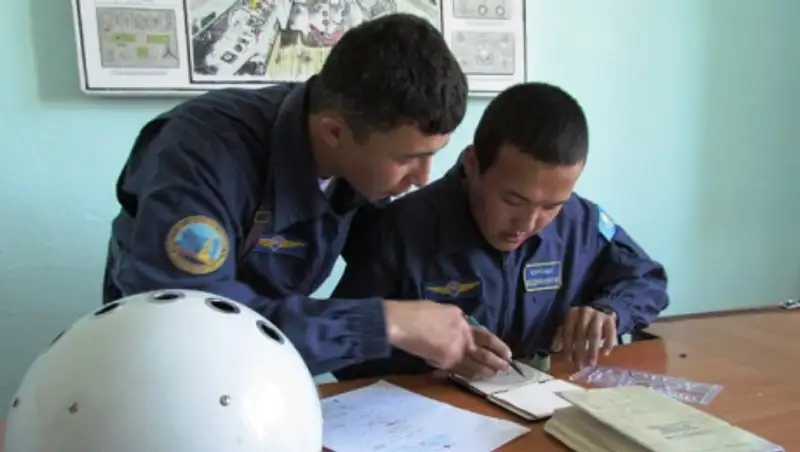 Свыше 1 100 абитуриентов прошли первые два этапа отбора в военные вузы Казахстана