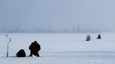 рыбаки, фото - Новости Zakon.kz от 26.12.2022 23:17