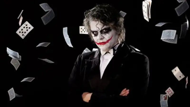 Актер озвучил новогодний твит Трампа голосом Джокера