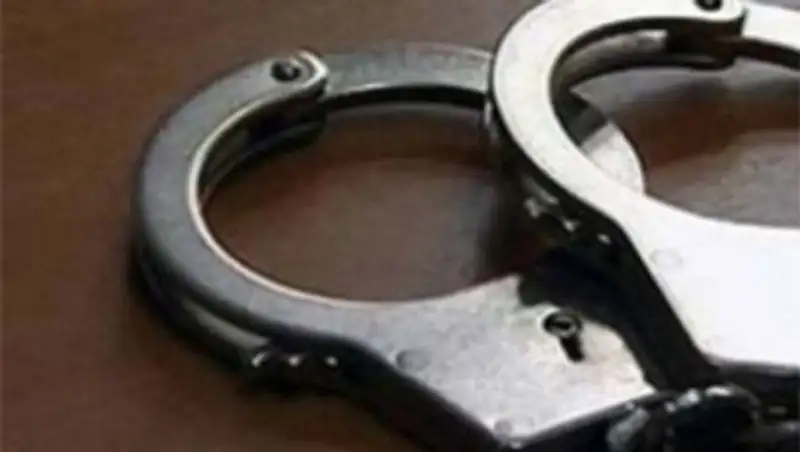 В Шымкенте задержан судебный исполнитель по подозрению в получении взятки