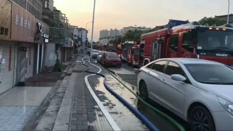 Число жертв пожара в Китае превысило 20 человек