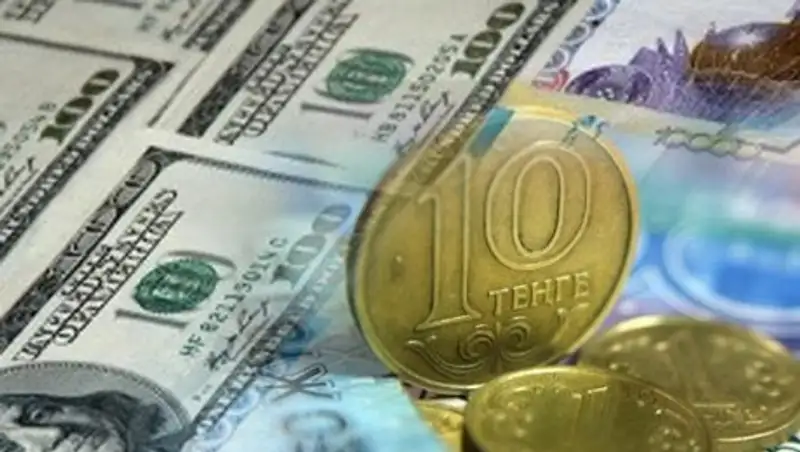 Доллар продолжил рост на дневных торгах