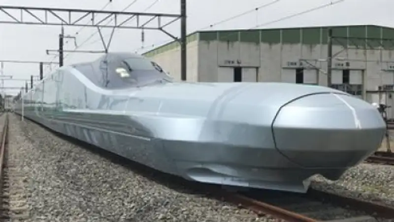 Самый быстрый поезд представили в Японии