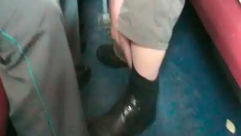 Пограничники задержали пассажира поезда, который перевозил наркотики в протезе (фото), фото - Новости Zakon.kz от 14.11.2013 18:38