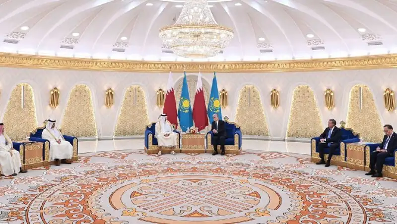 встреча эмира Катара и Токаева в Акорде, фото - Новости Zakon.kz от 12.10.2022 11:20