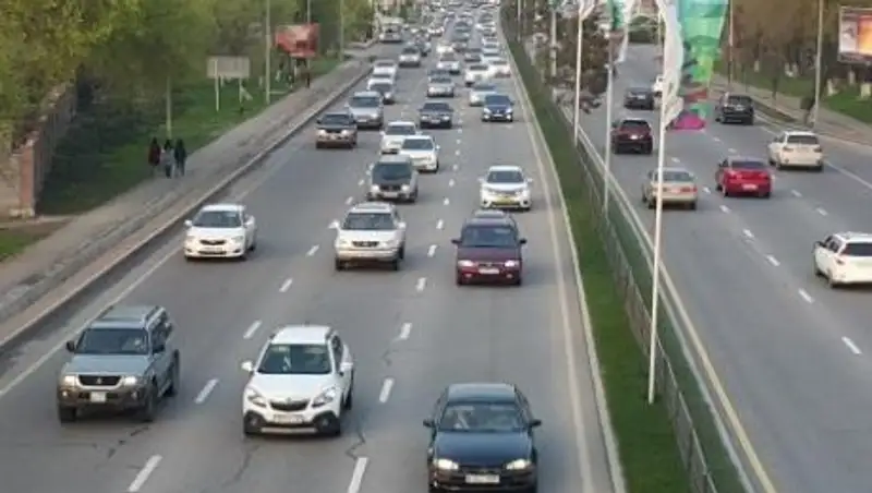 Казахстанцы отдают предпочтение казахстанско-китайским автомобилям