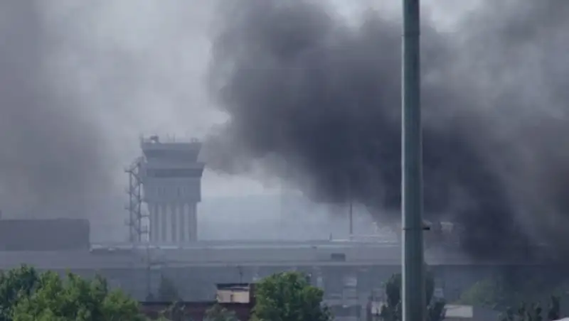 Наблюдатели фиксируют увеличение интенсивности обстрелов в районе аэропорта Донецка