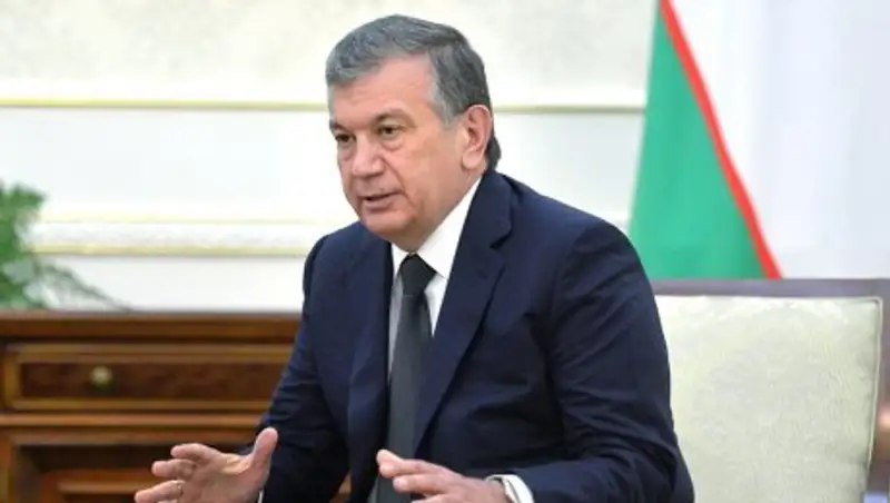 Президент Узбекистана подверг чиновников критике за отсутствие диалога с населением