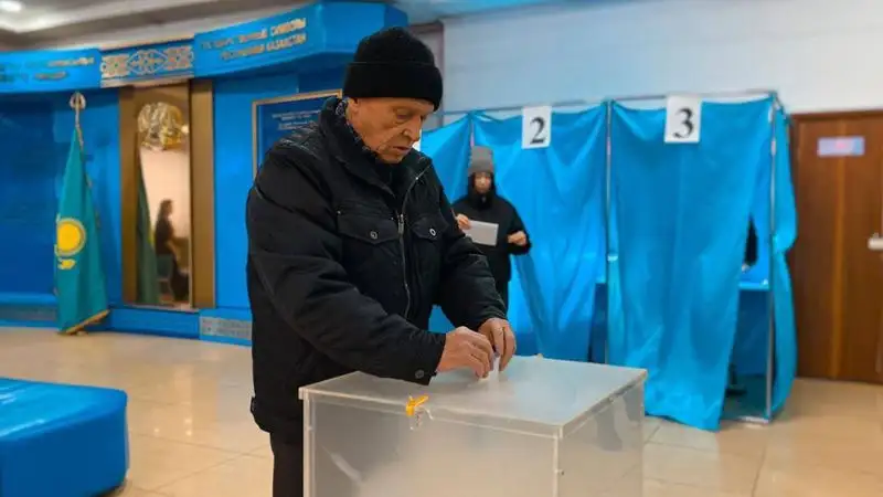 Семейчане активно участвуют в голосовании, фото - Новости Zakon.kz от 20.11.2022 12:40