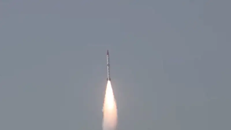 Пакистан провел успешные испытания баллистической ракеты Shaheen-III
