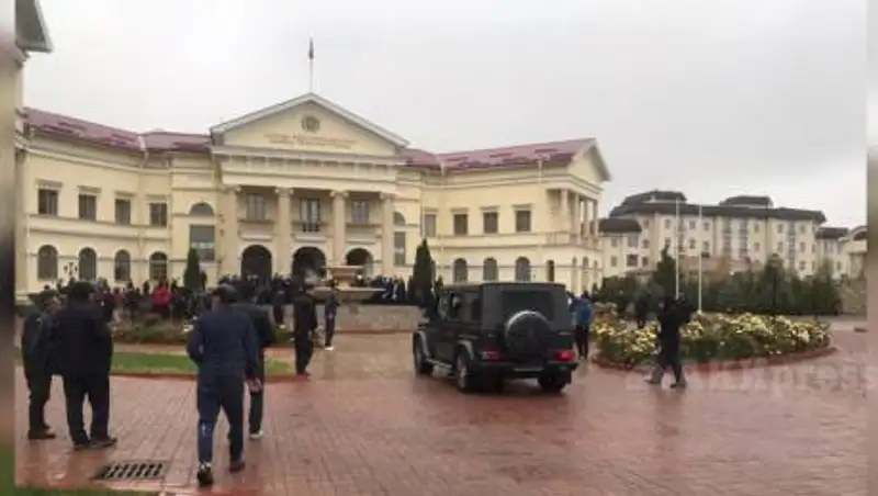 Сразу два кыргызстанца провозгласили себя генпрокурорами