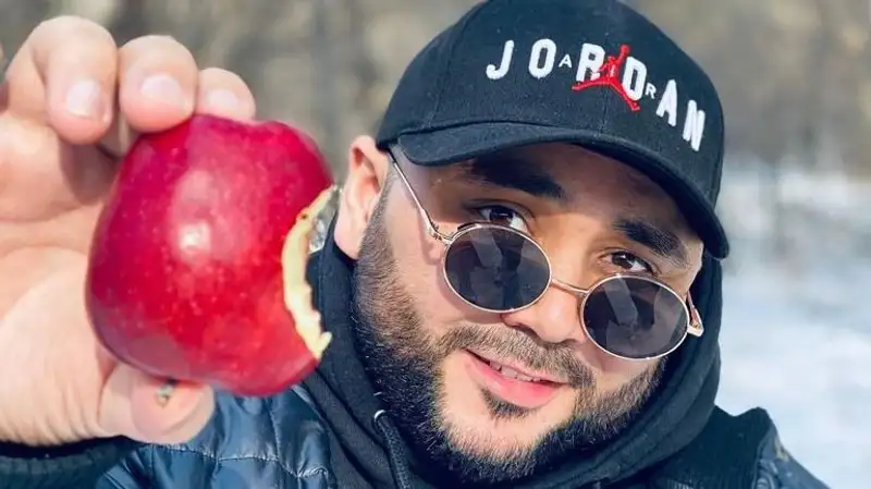 Мошенники вновь обманывают казахстанцев от имени вайнера Сергазы Токтарбека