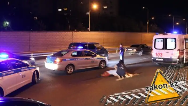 Женщина погибла в Алматы, выпав из движущегося автомобиля