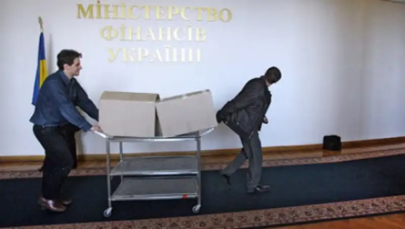 Падение экономики Украины ускорилось в три раза