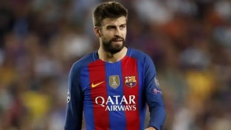 Фанаты освистали Пике и потребовали от него уйти из сборной Испании