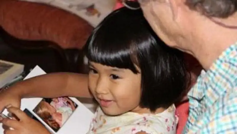 В нашей стране более 33 тысяч сирот и каждый третий живет в детдоме