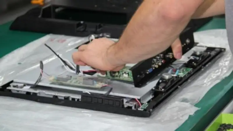 Казахстанский завод планшетов перешел на выпуск пластиковых мешков