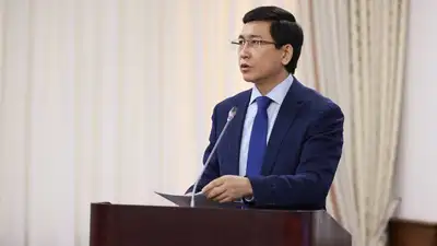 Требовательный, вникает во все вопросы: Аймагамбетов о Смаилове, фото - Новости Zakon.kz от 30.03.2023 13:07