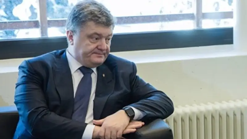 Порошенко призвал подумать о создании единой православной церкви на Украине