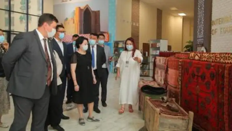 Туркестан: 90 лет со дня рождения Узбекали Жанибекова