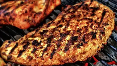 искусственное мясо, фото - Новости Zakon.kz от 06.03.2023 13:28