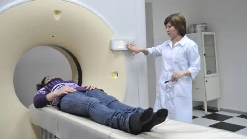 Число заболевших пневмонией казахстанцев продолжает расти