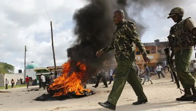 В Кении 29 человек погибли во время двойного нападения на торговые центры