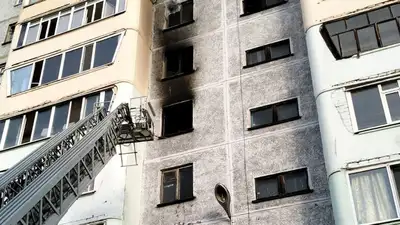 В Костанае разгорелся пожар в многоквартирном доме, фото - Новости Zakon.kz от 02.06.2023 12:18