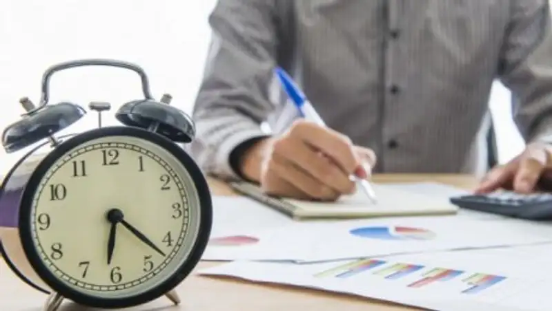 Ряд госорганов привлечены к ответственности за переработку своих сотрудников