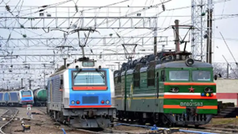 Процедуры пропуска поездов через казахстанско-российскую границу упростят