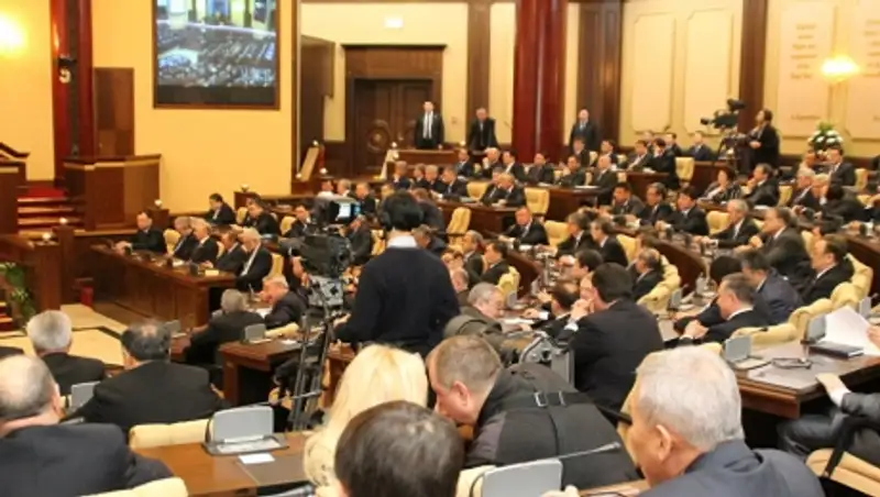До 15 июля продлена четвертая сессия парламента Казахстана 